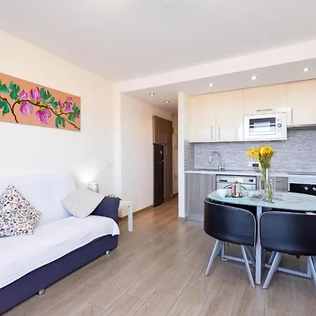 Live Americas Pool 2 Lejlighed