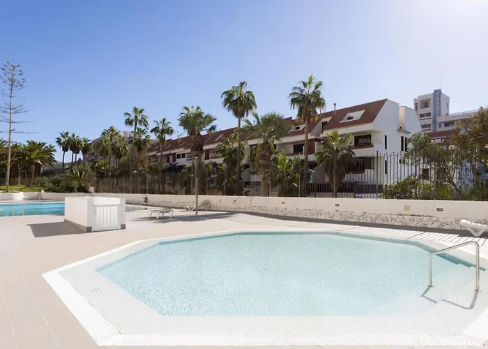 Live Americas Pool 2 Playa de las Americas (Tenerife)